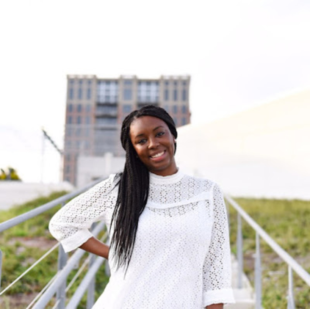 Meet your Posher, Raven